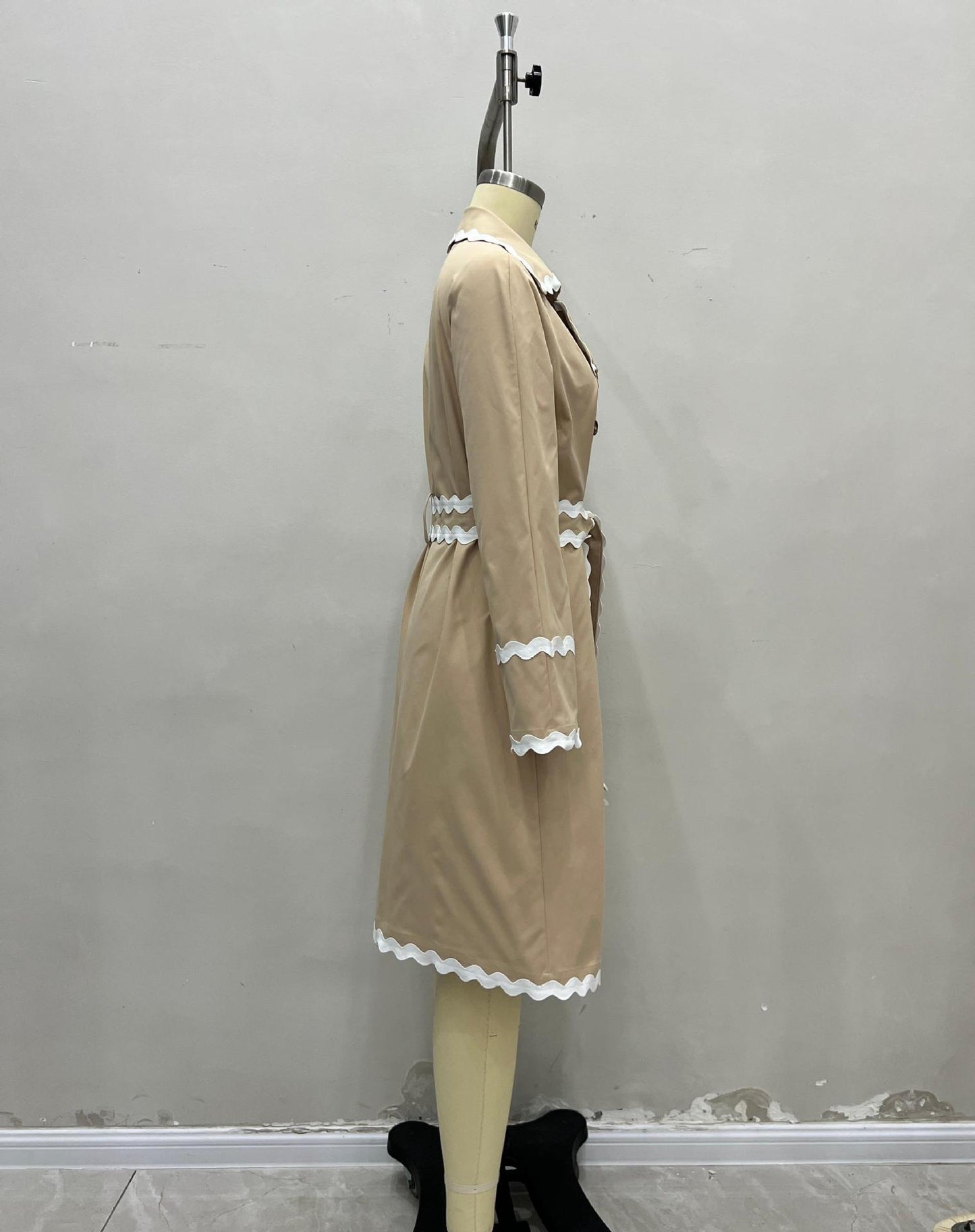 Beige Double-Breasted Trench Coat with White Wave Trim for Women