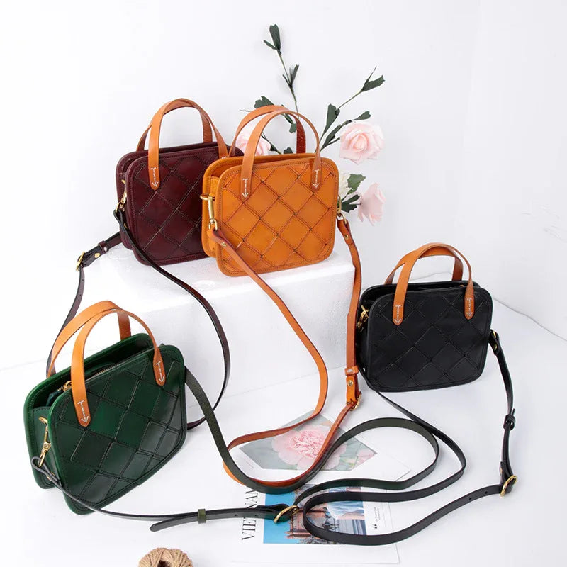 Retro Leather Crossbody Handbag for Women with Quilted Stitching