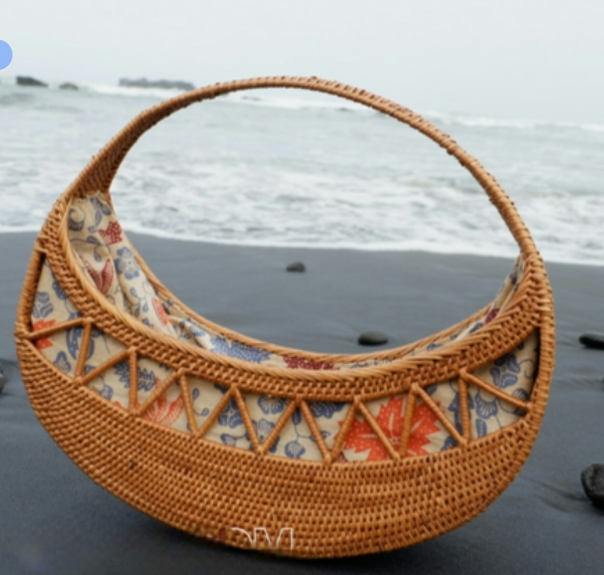 Real Natural Ata Rattan Purse