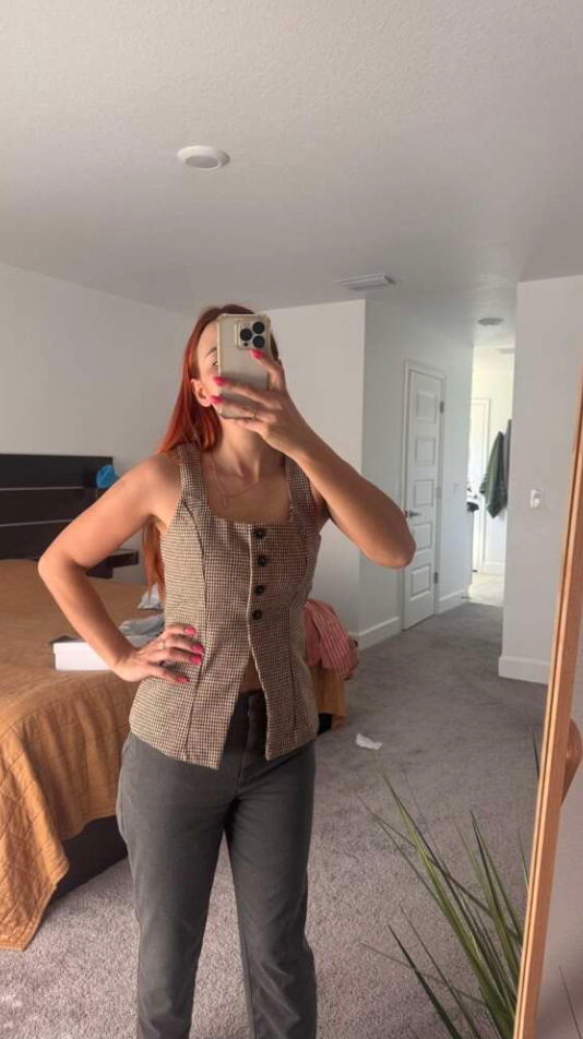 Plaid Khaki Sleeveless Tank Top Jacket