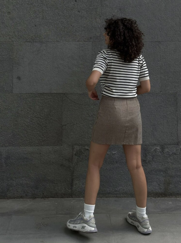 High-waisted houndstooth mini skirt