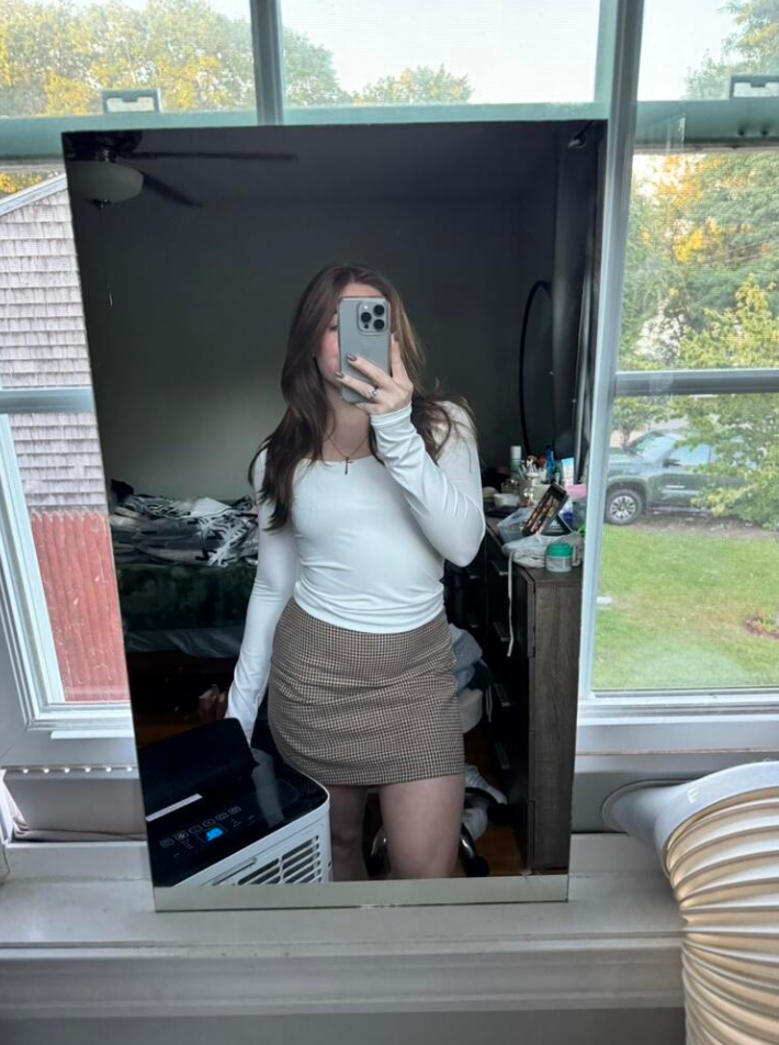 High-waisted houndstooth mini skirt