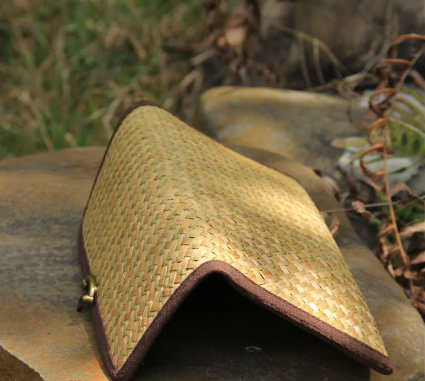 Woven Rattan Clutch Bag for Summer Outfits