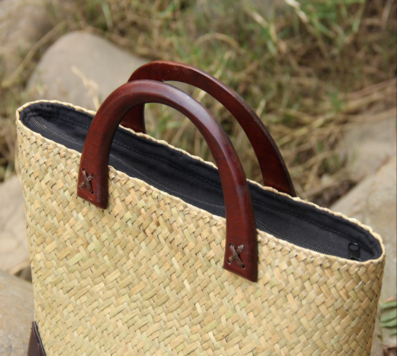 Woven Straw Rattan Handbag with Wooden Handles and Leather Corners