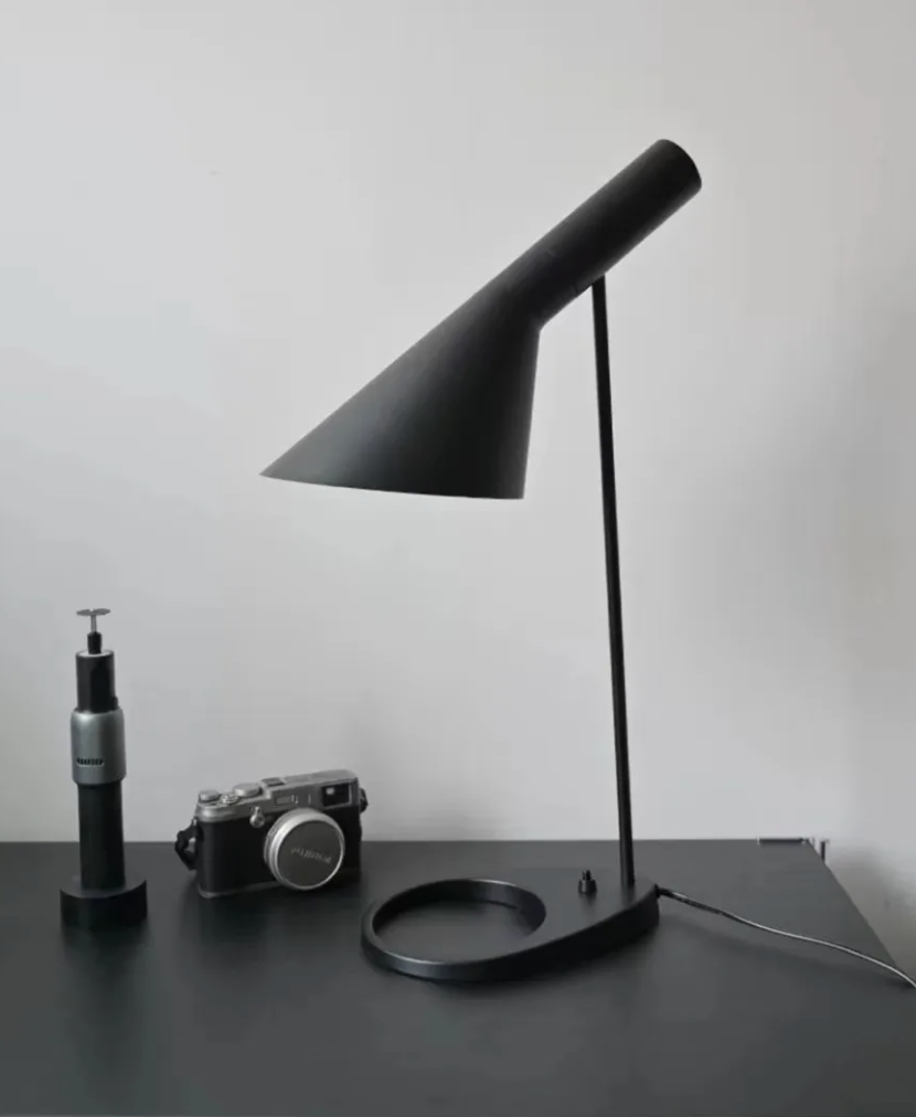 Modern Iron Table Lamp for Bedroom Scandinavian Design