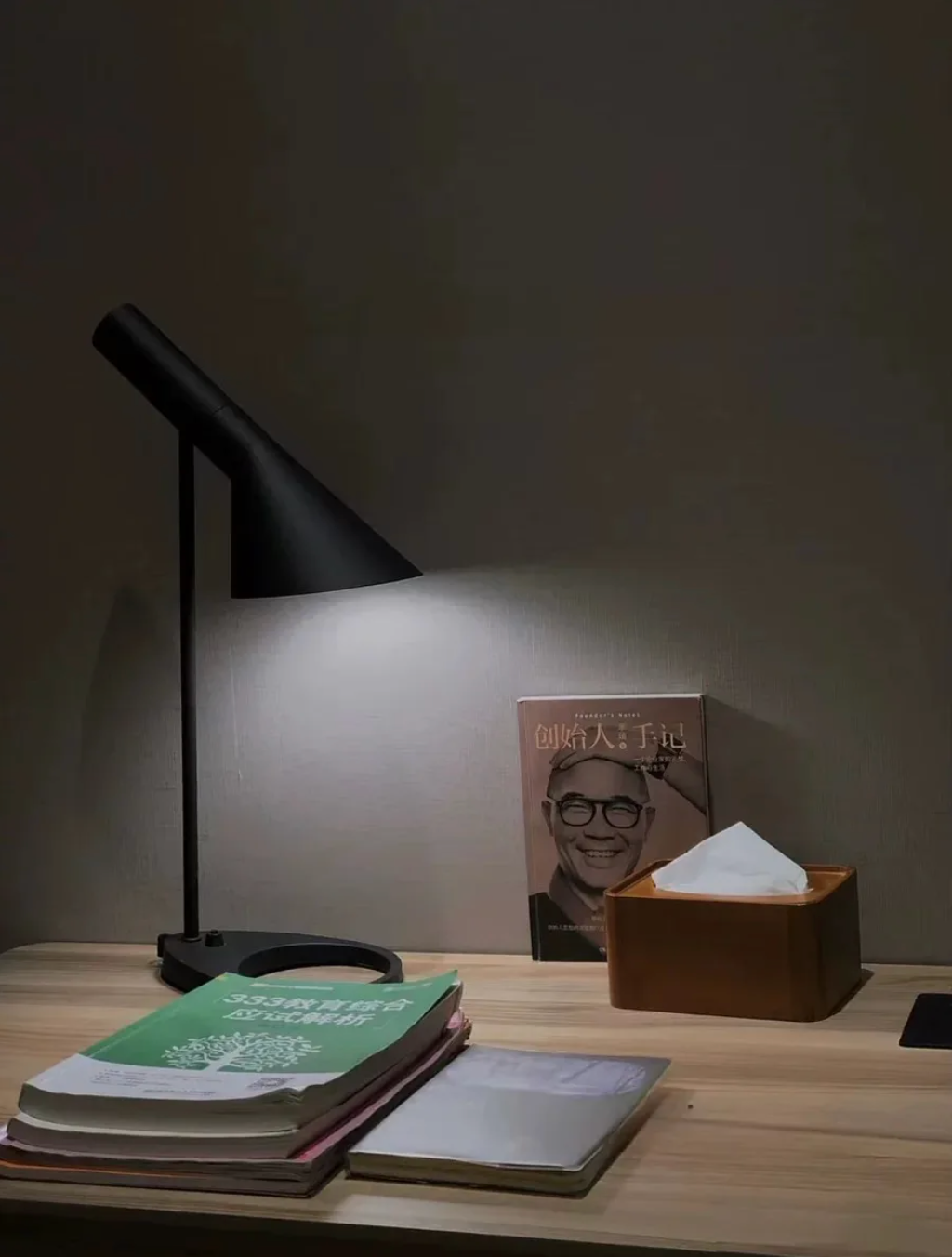 Modern Iron Table Lamp for Bedroom Scandinavian Design