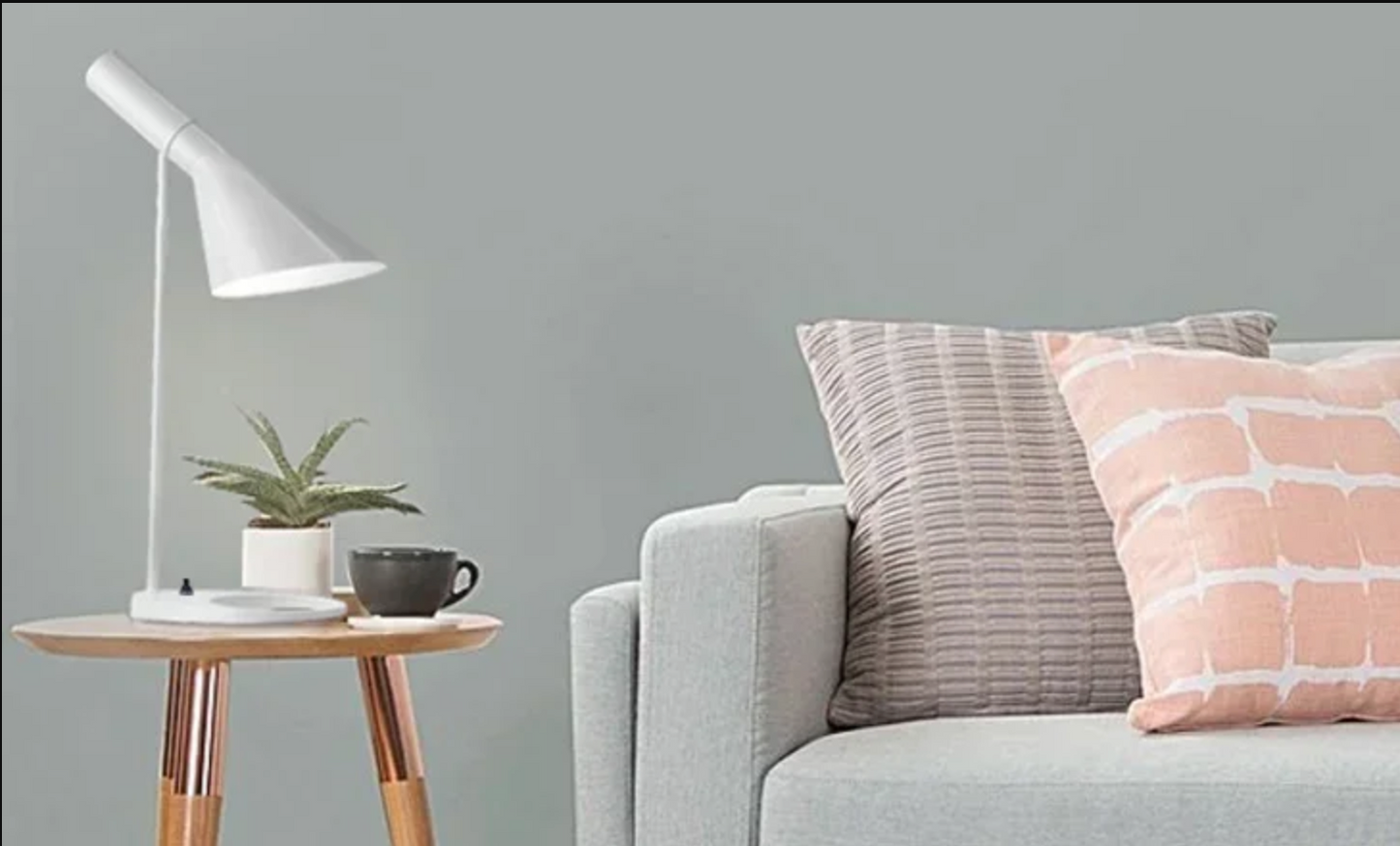 Modern Iron Table Lamp for Bedroom Scandinavian Design