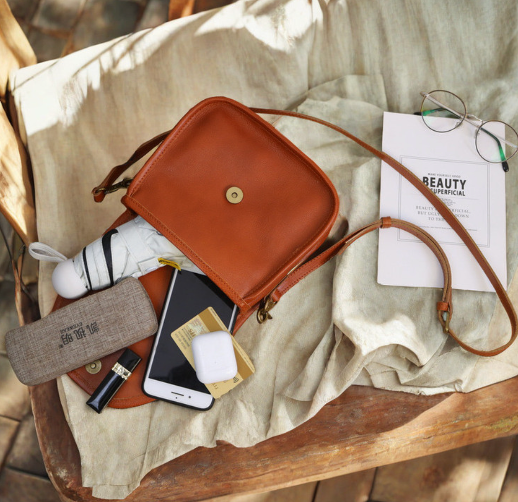 Leather Crossbody Phone Bag for Women With Strap