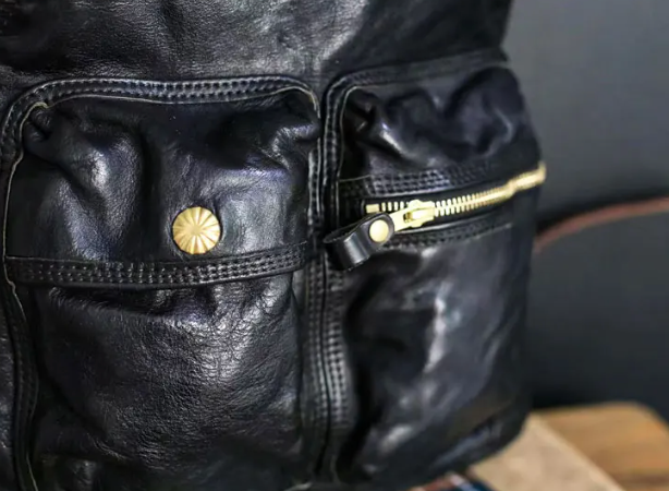 Men’s Leather Backpack Retro Cowhide Rucksack