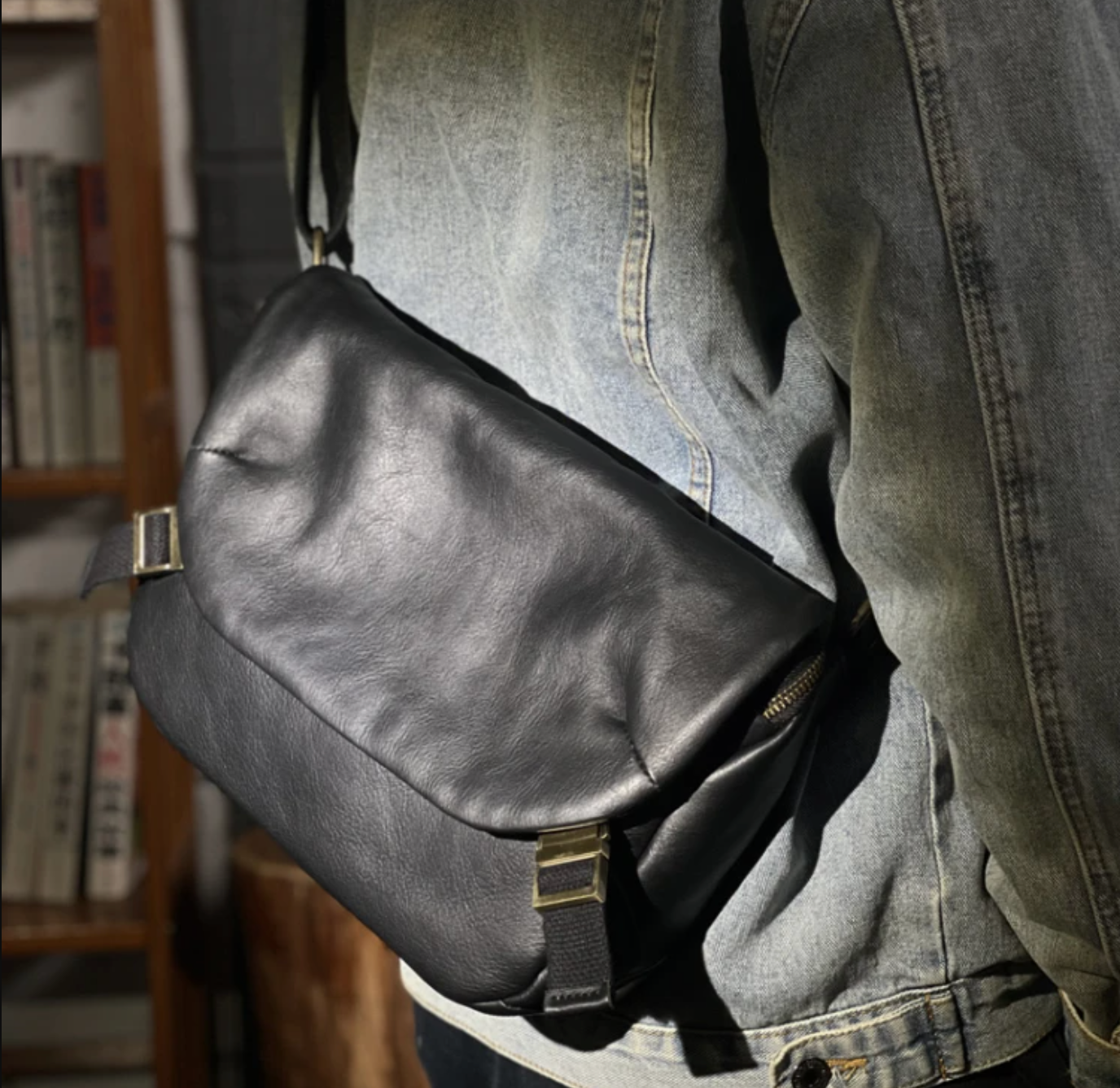 Men’s Genuine Leather Messenger Crossbody Chest Bag