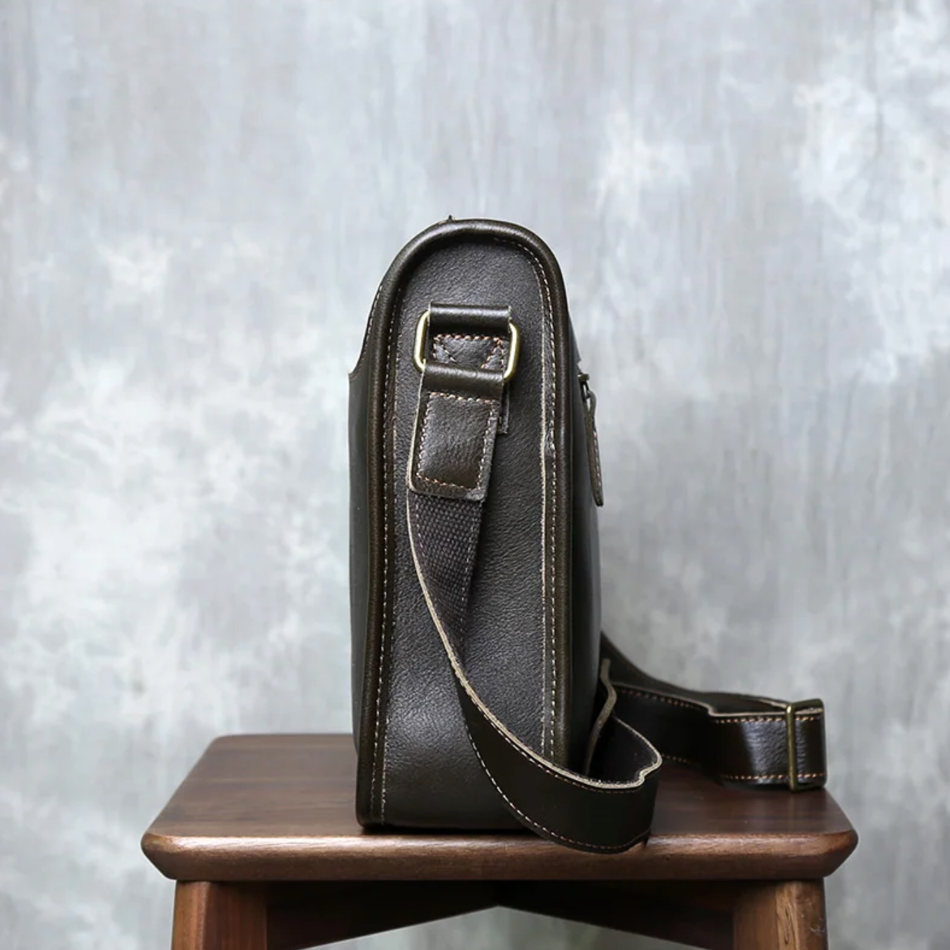 Genuine Leather Crossbody Men's Messenger Bag for Office