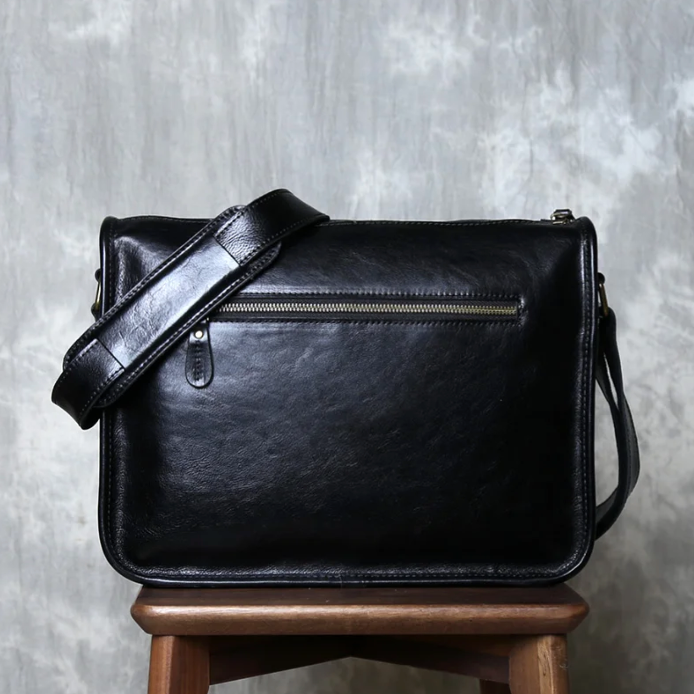 Genuine Leather Crossbody Men's Messenger Bag for Office