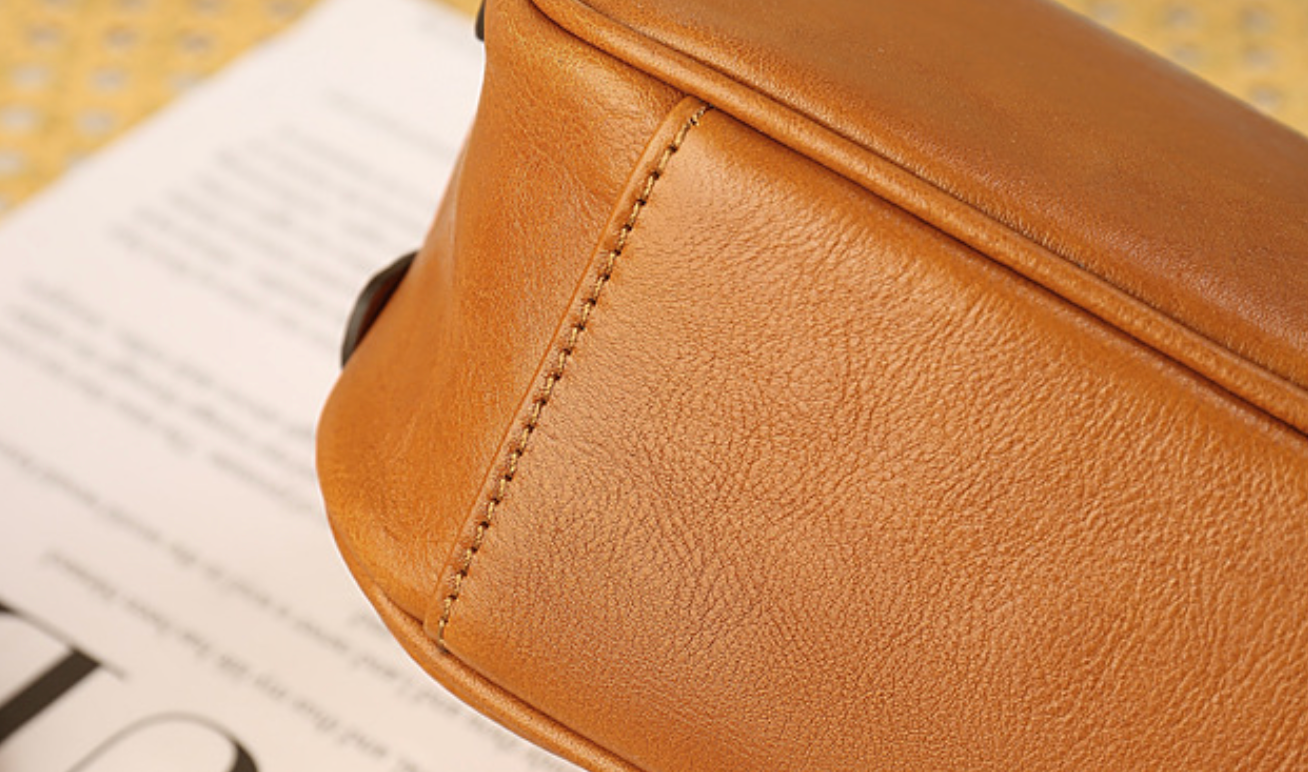 Women Leather Crossbody Bag With Double Zipper Compartments