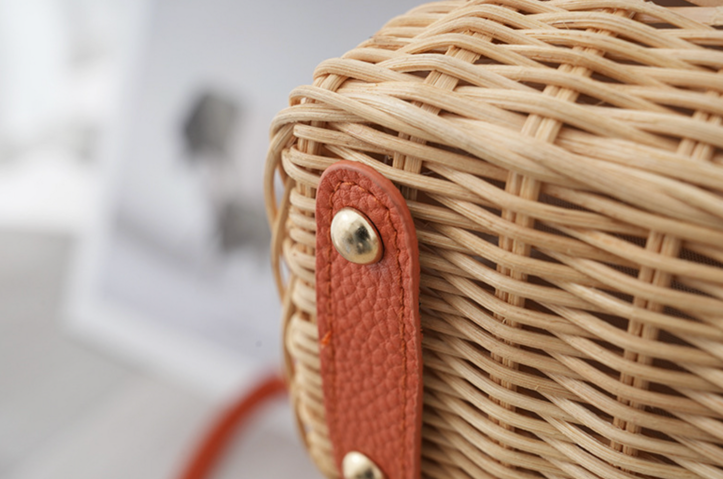 Straw Crossbody Purse Woven Summer Beach Bag for Women