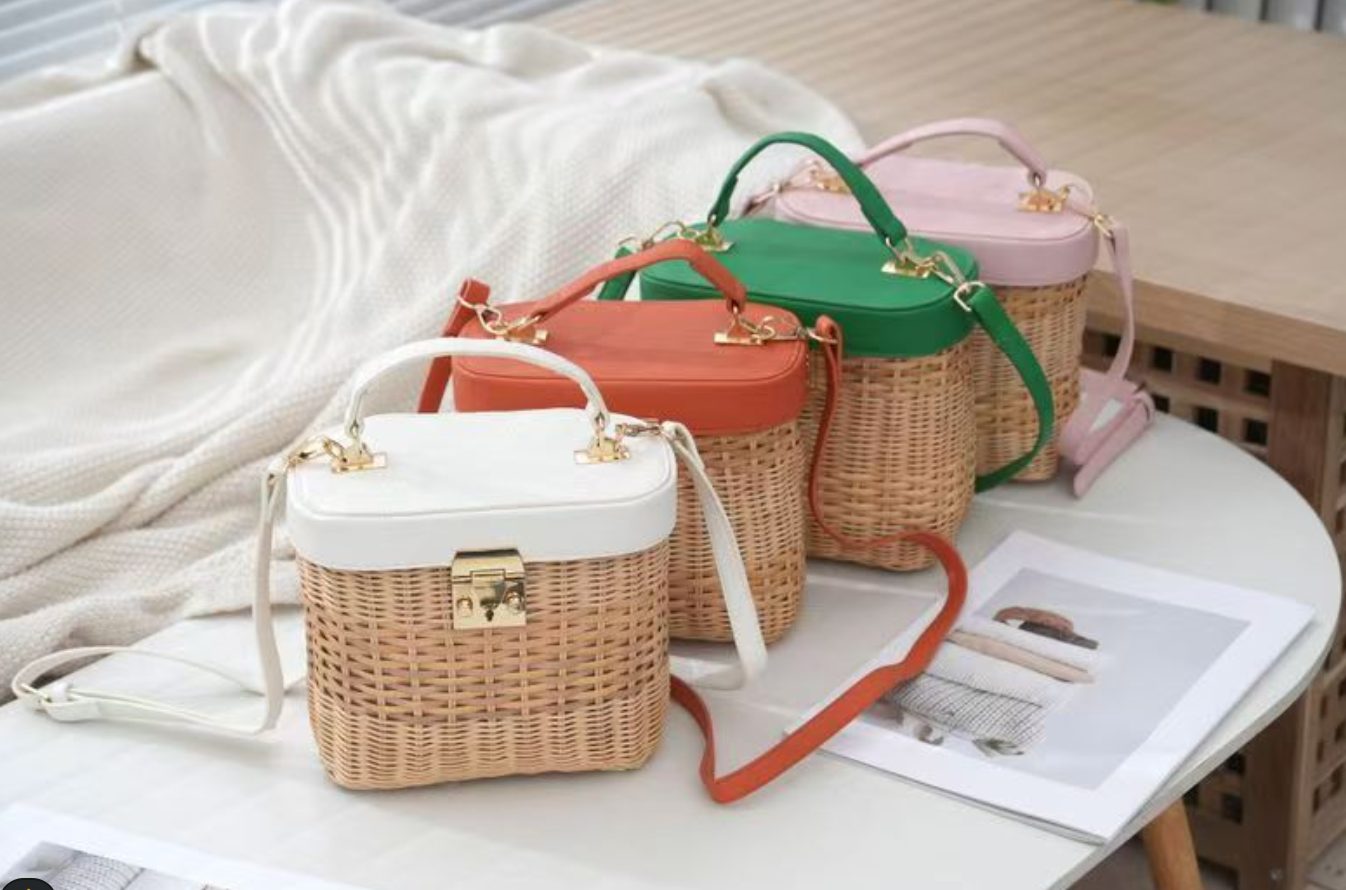 Straw Crossbody Purse Woven Summer Beach Bag for Women