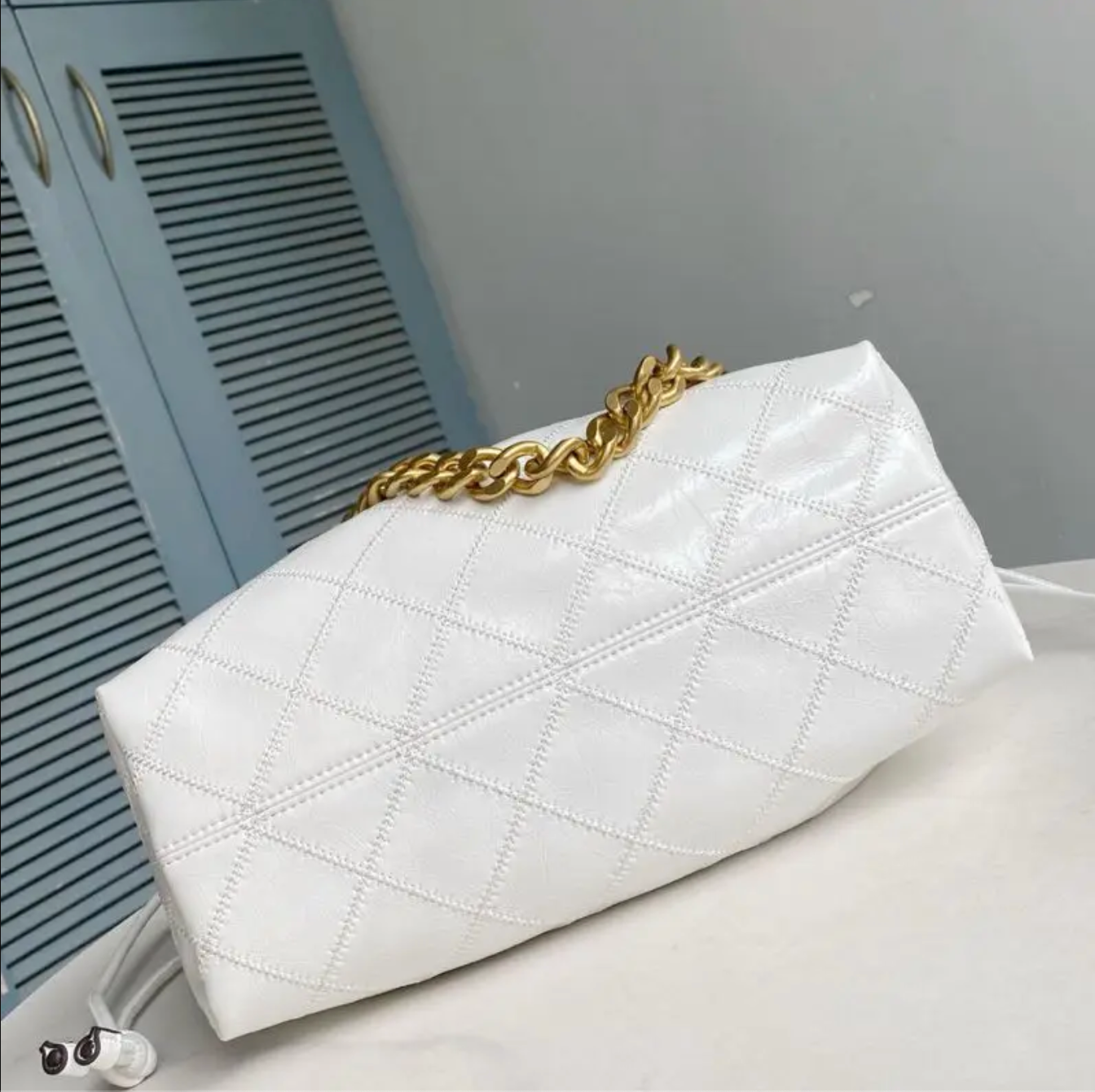 Leather Shoulder Bag Women’s Drawstring Handbag Quilted