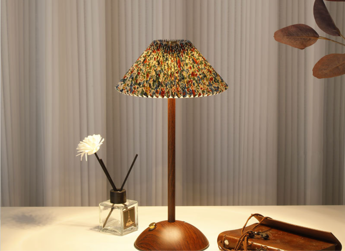 Rechargeable Retro Floral Table Lamp Walnut Base