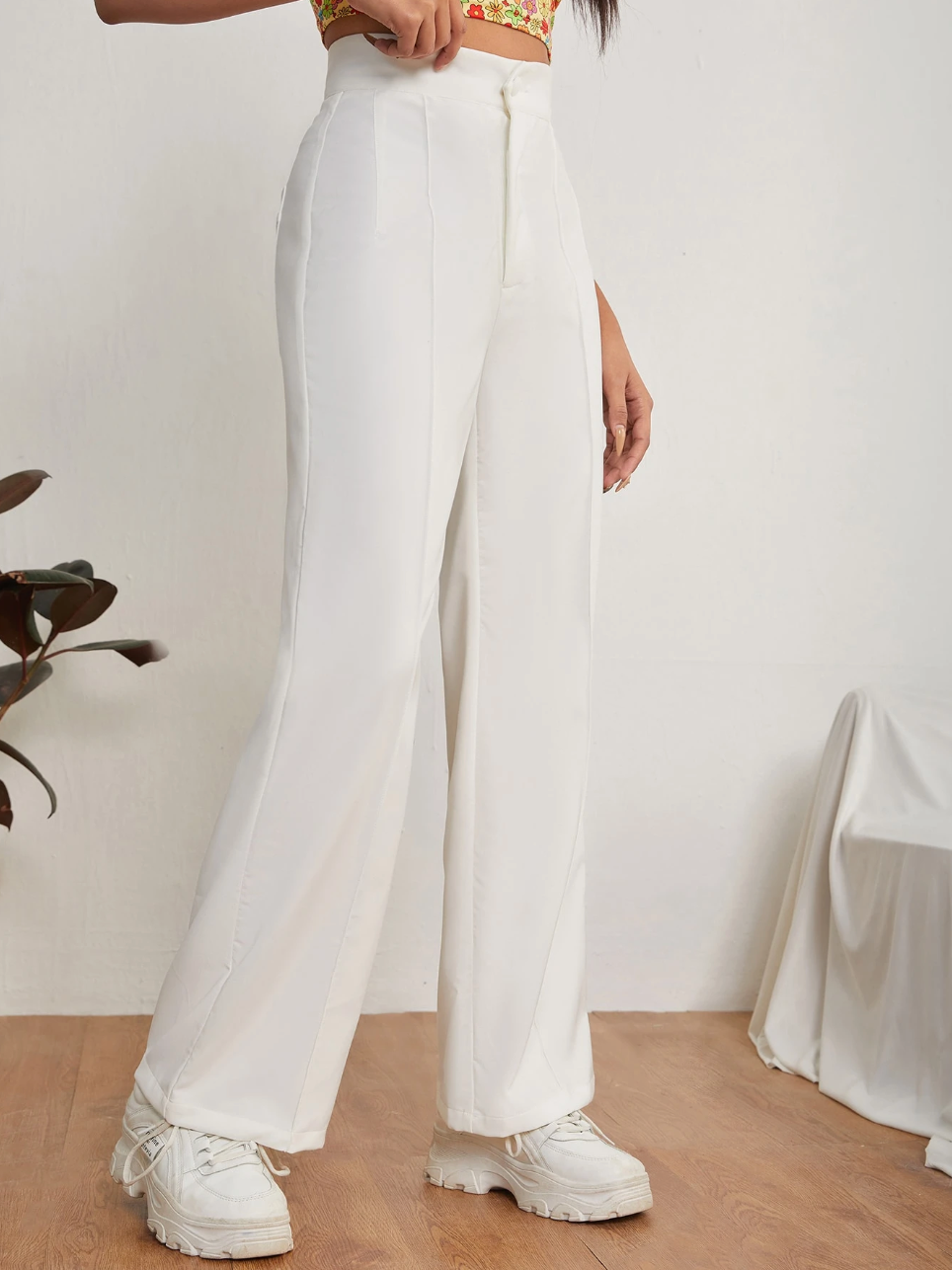 Women's White Pleated Loose Pants