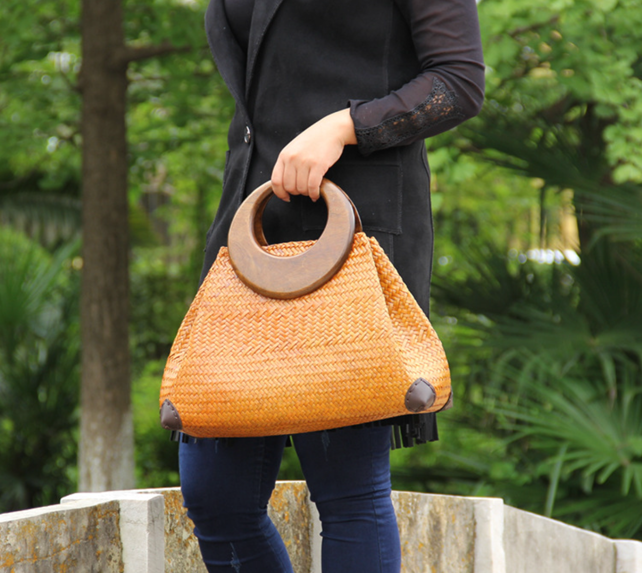 Women’s Woven Rattan Straw Handbag with Wooden Handle