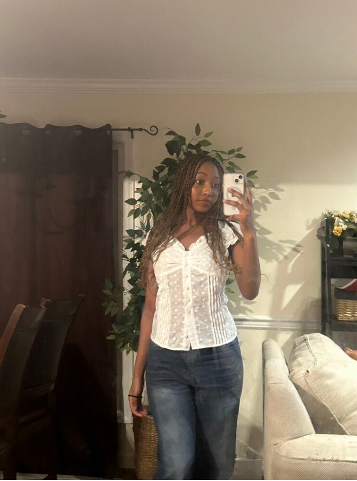 Frill Trim Camisole Tops With Lace