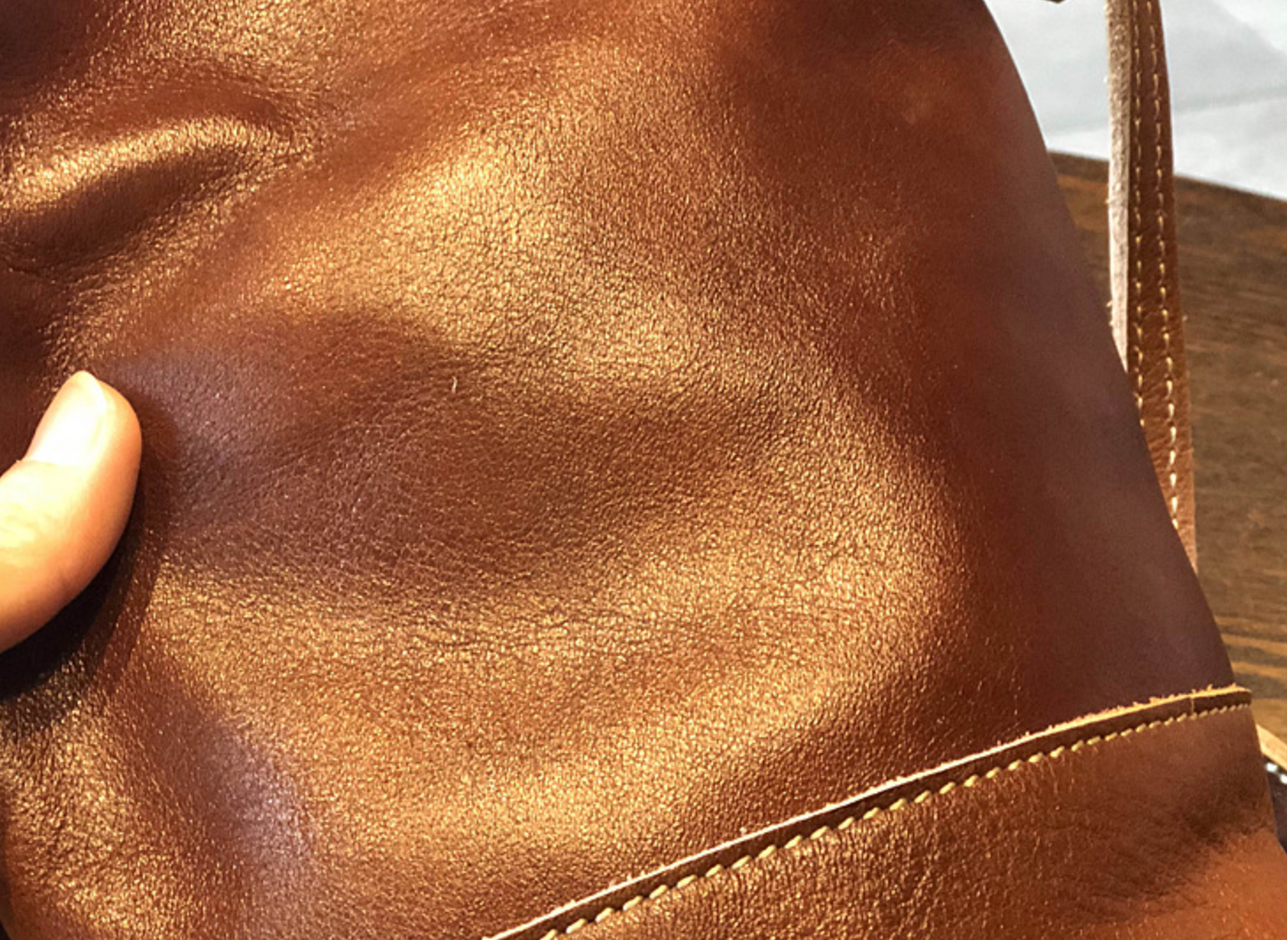 Women’s Small Crossbody Leather Purse with Adjustable Strap