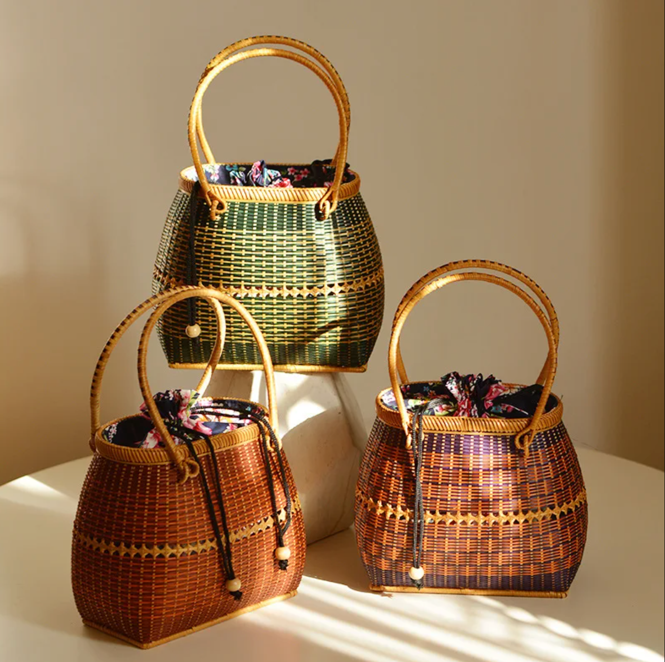 Handmade Bamboo Handbag Woven Basket Bag with Floral Lining