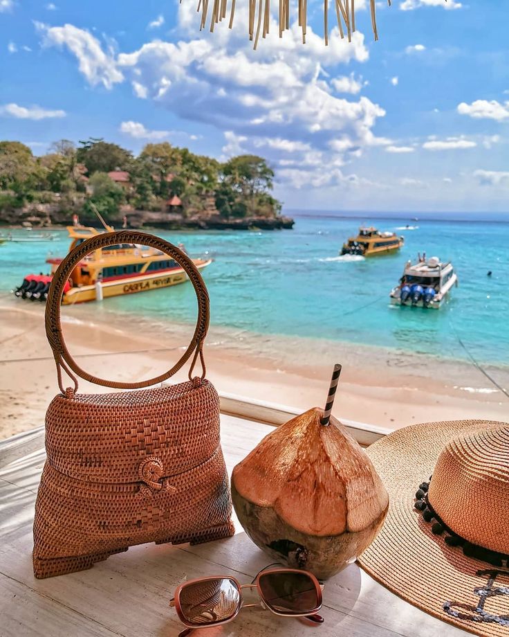 Round Handle Rattan Bag Handmade Summer Beach Purse