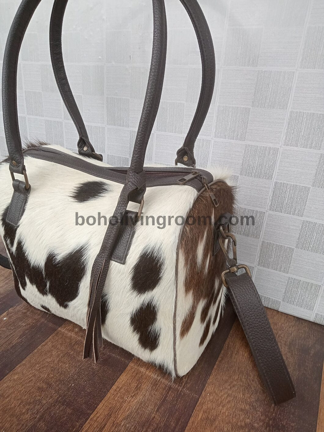 Spotted Natural Cowhide Shoulder Bag