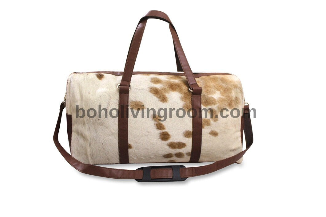 Cow skin duffle: timeless and practical.