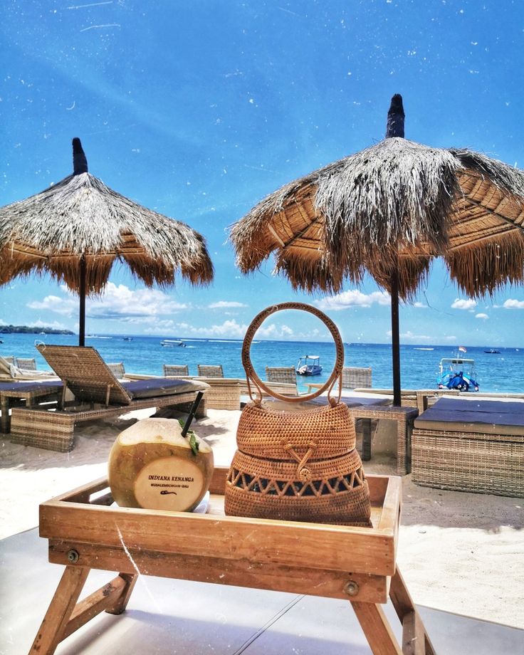 Round Handle Rattan Bag Handmade Summer Beach Purse