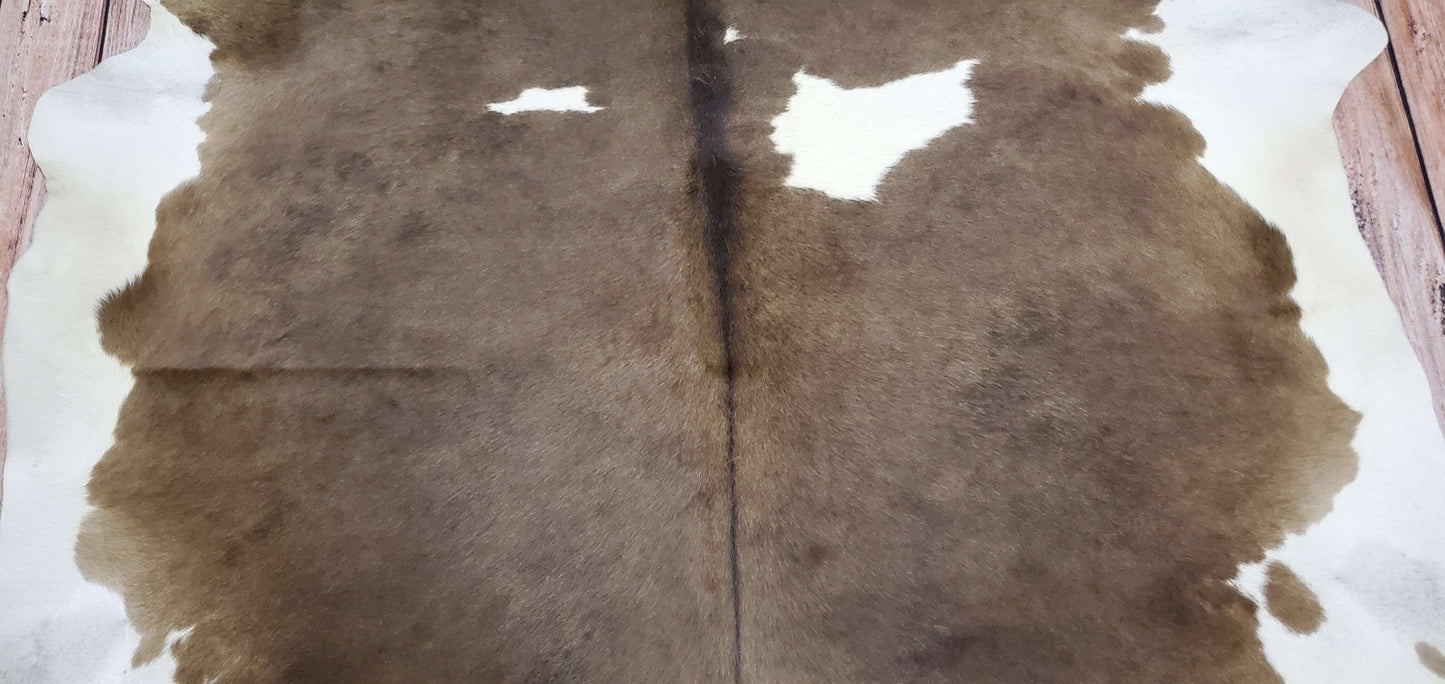 Light Brown Cowhide Rug 6.6ft x 6ft