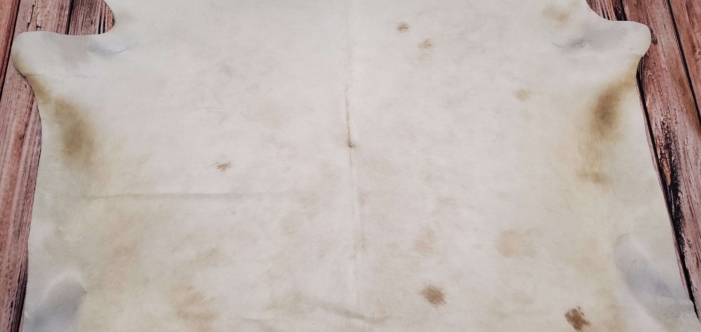 These cowhide rugs USA are hand-made from the finest quality leather.