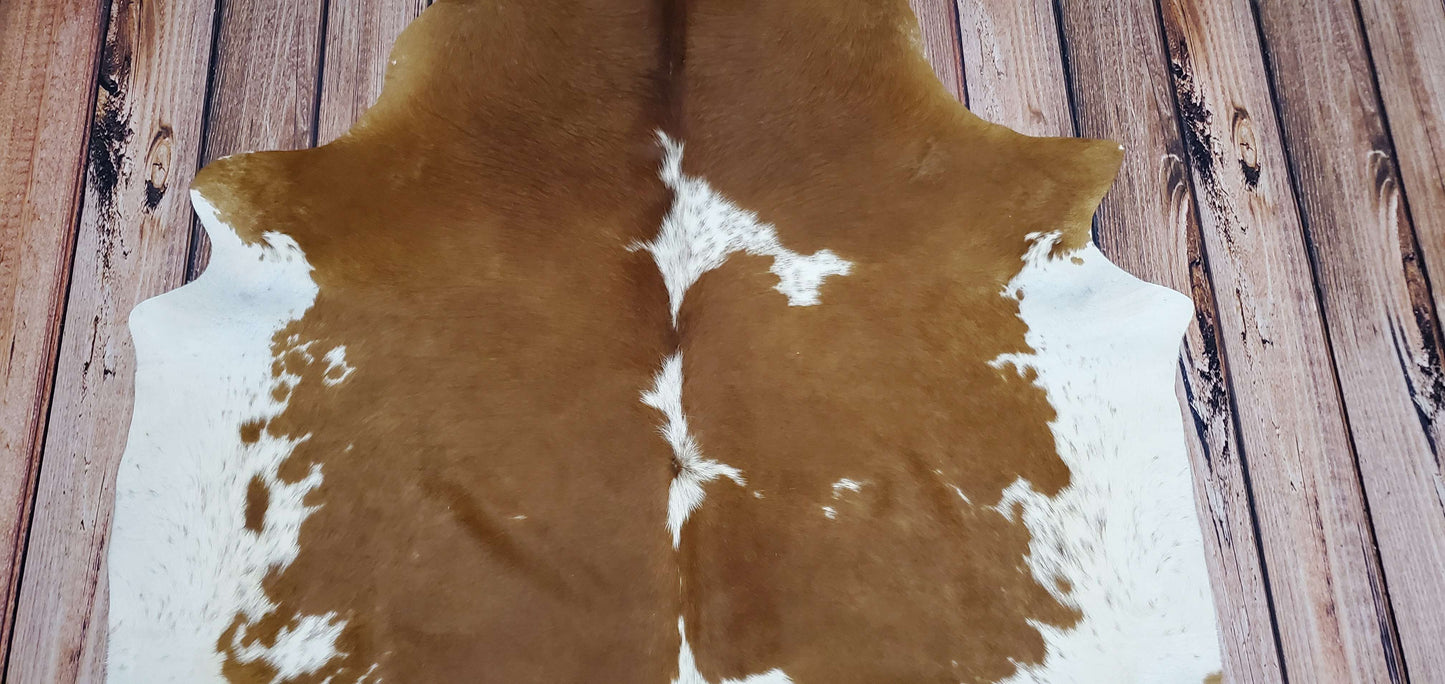 Hereford cowhide rug 6ft x 5ft