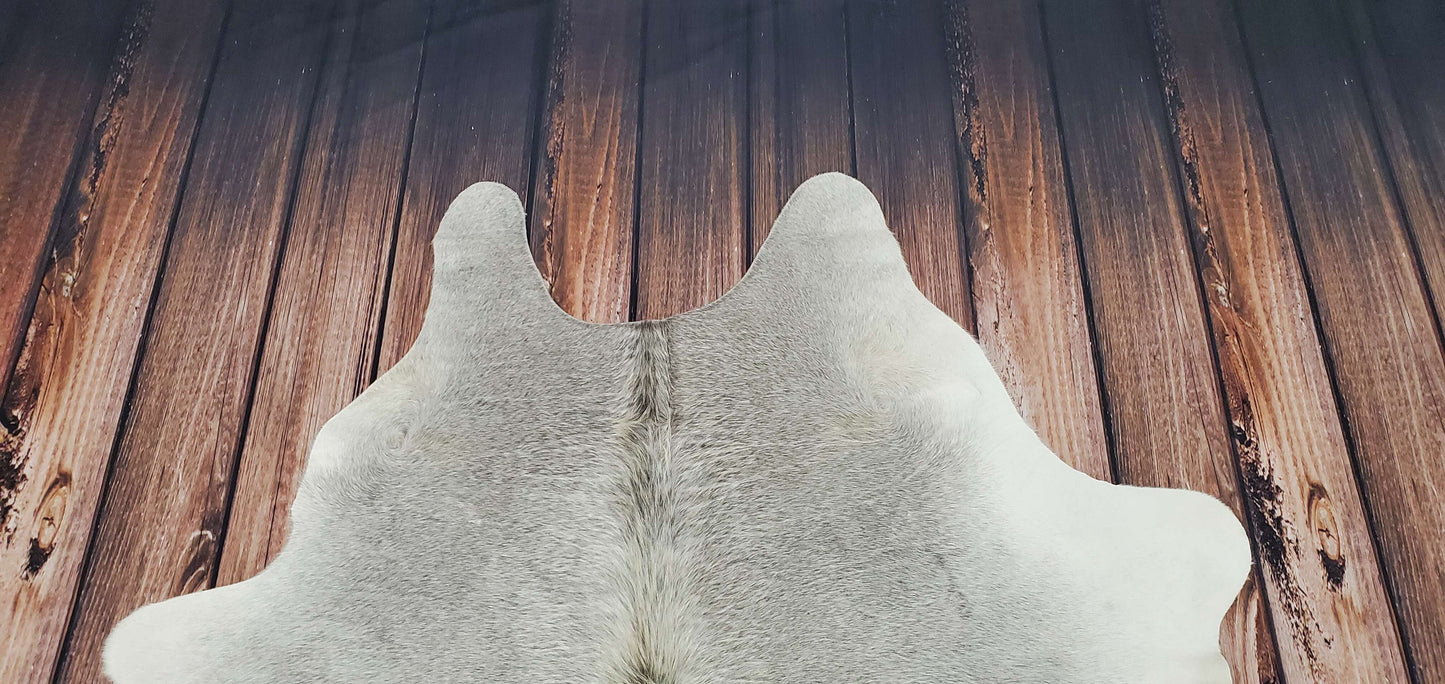 A grey cowhide rug can add a touch of elegance to any room. They are beautiful, unique, and exotic. A cowhide rug is also great for a living room or bedroom.
