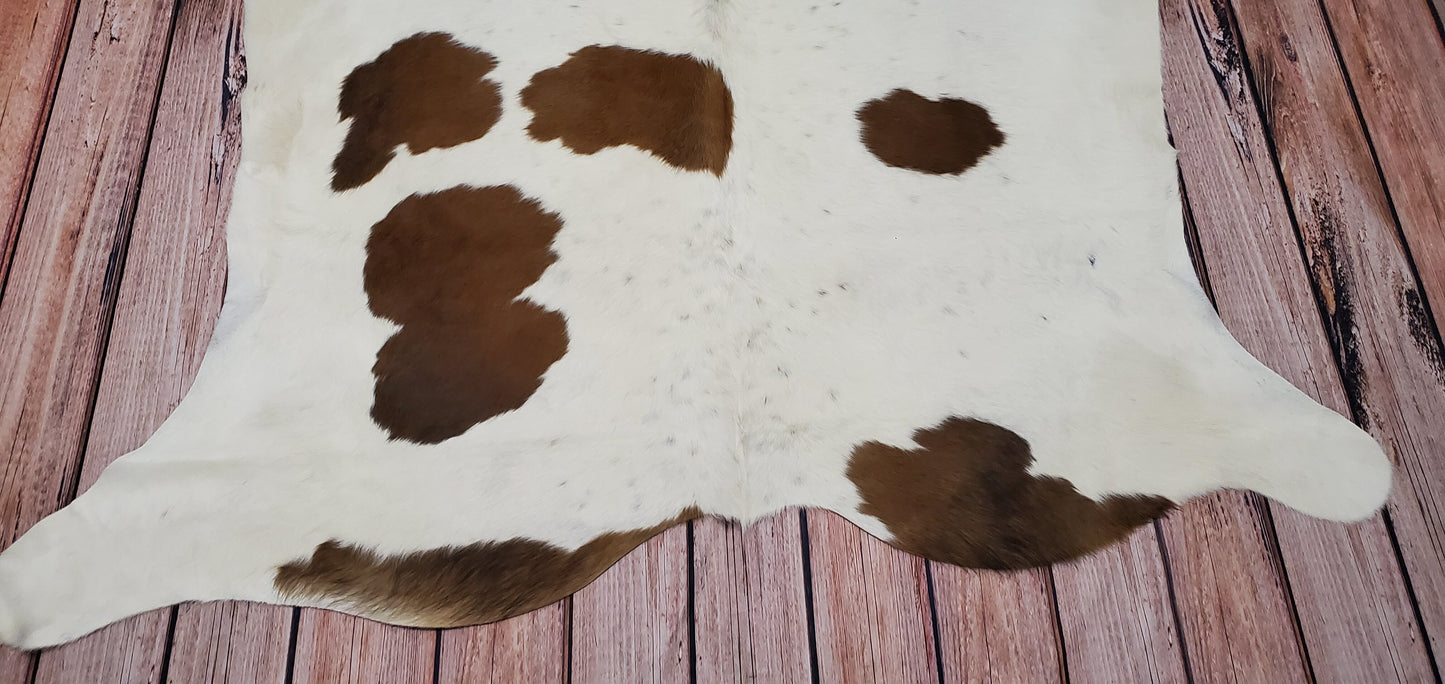 Natural Cowhide Rug Brown White 7ft x 6ft