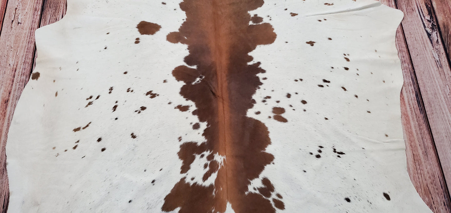 Extra Large Reddish Tricolor Cowhide Rug 7.5ft x 6ft