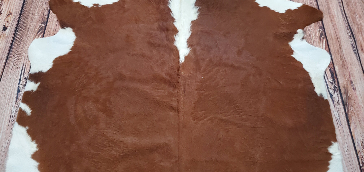 Natural Brown Hereford Cowhide Rug 6ft x 6ft