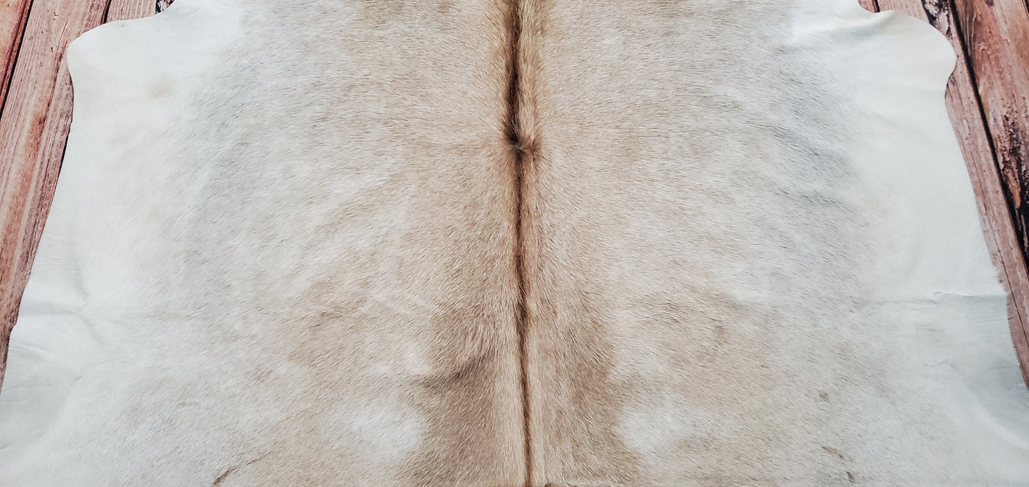 Light Beige Grey Cowhide Rug 7ft x 6ft