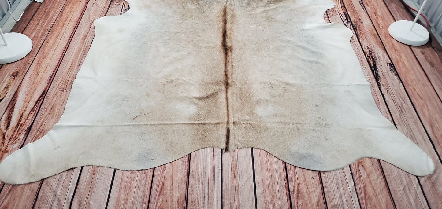 Light Beige Grey Cowhide Rug 7ft x 6ft