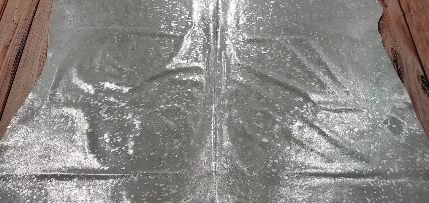 Exotic Silver Cowhide Rug 7ft x 7ft