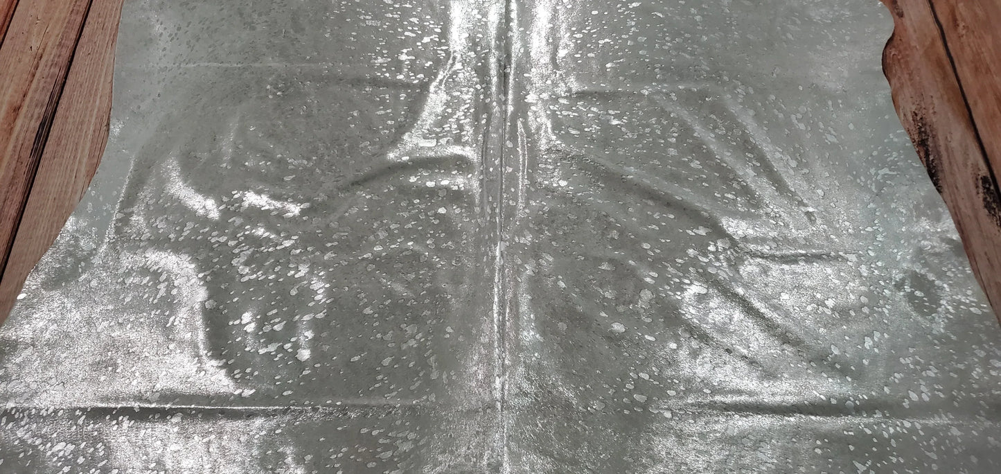 Exotic Silver Cowhide Rug 7ft x 7ft