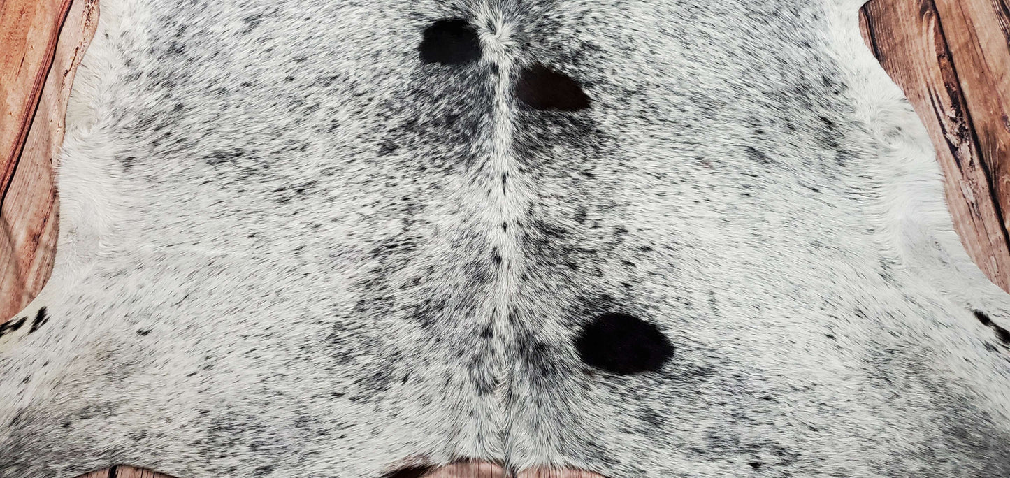 This large cowhide will be a fantastic addition to your modern or farmhouse style living room, soft, genuine, and genuine have an enduring appeal plus its free and fast delivery all over the USA.