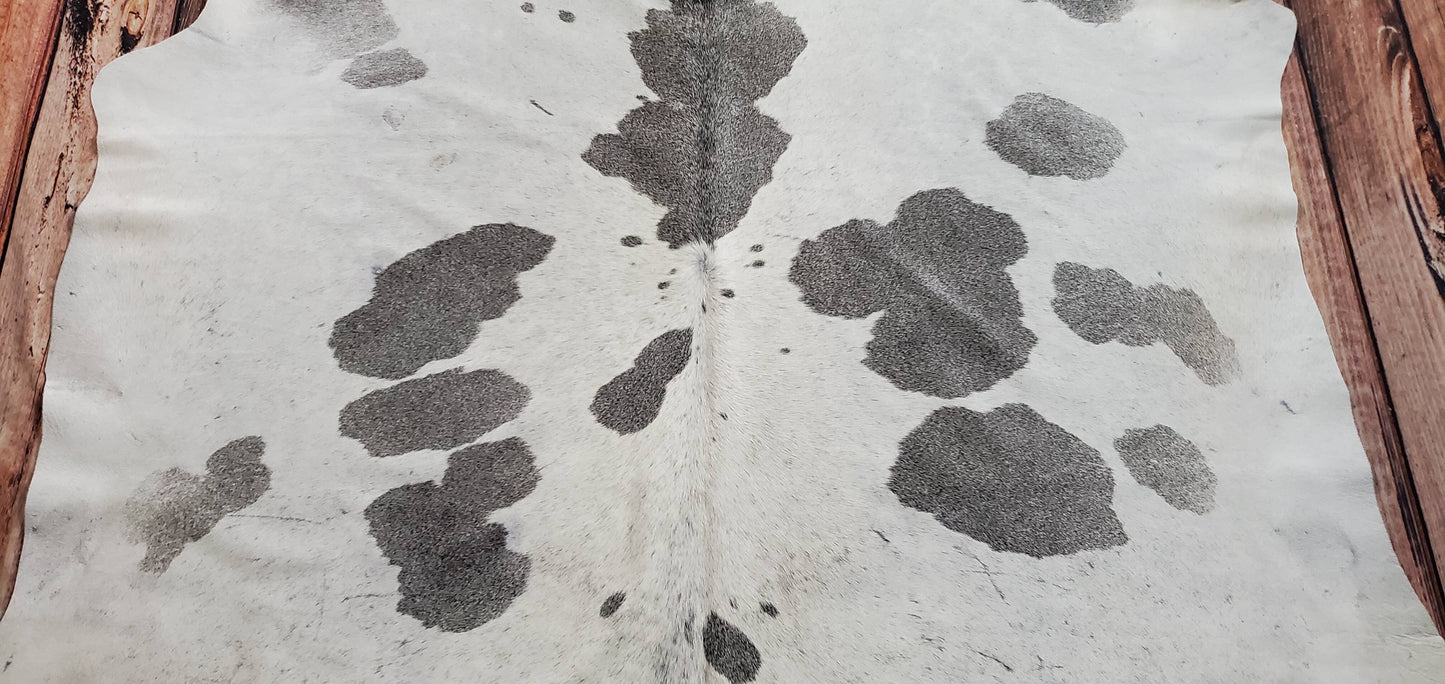 Natural Spotted Grey White Cowhide Rug 7ft x 6.5ft