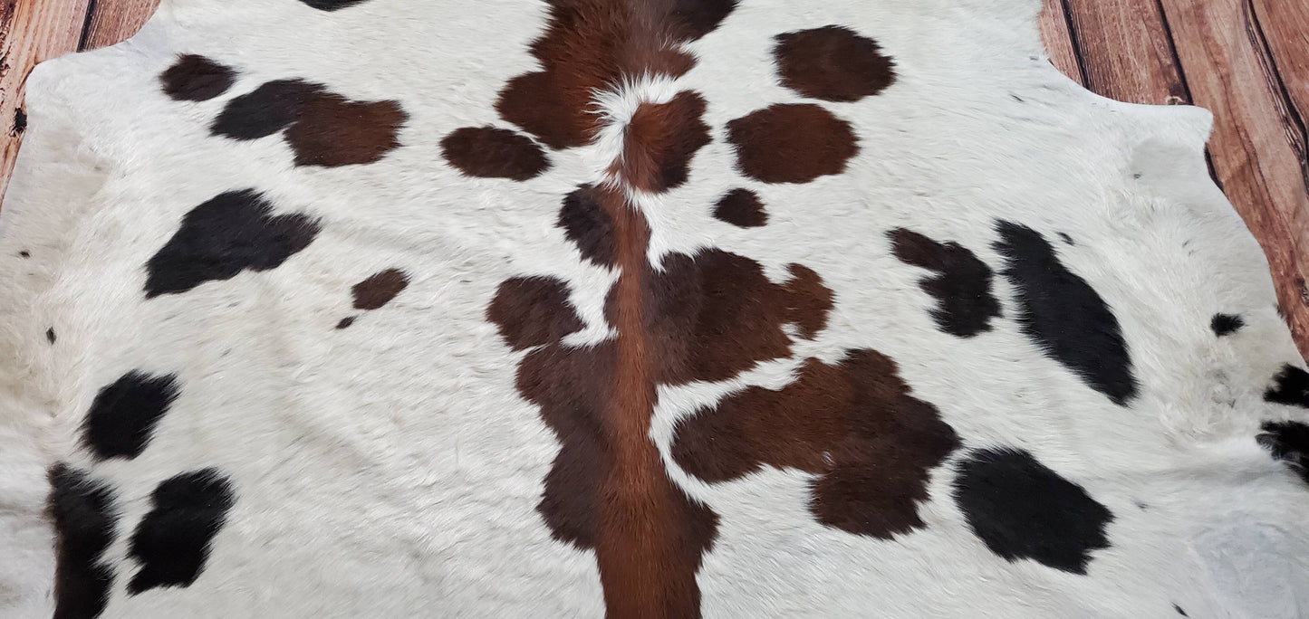 Genuine Cowhide Rug Tricolor 6.9ft x 6.3ft
