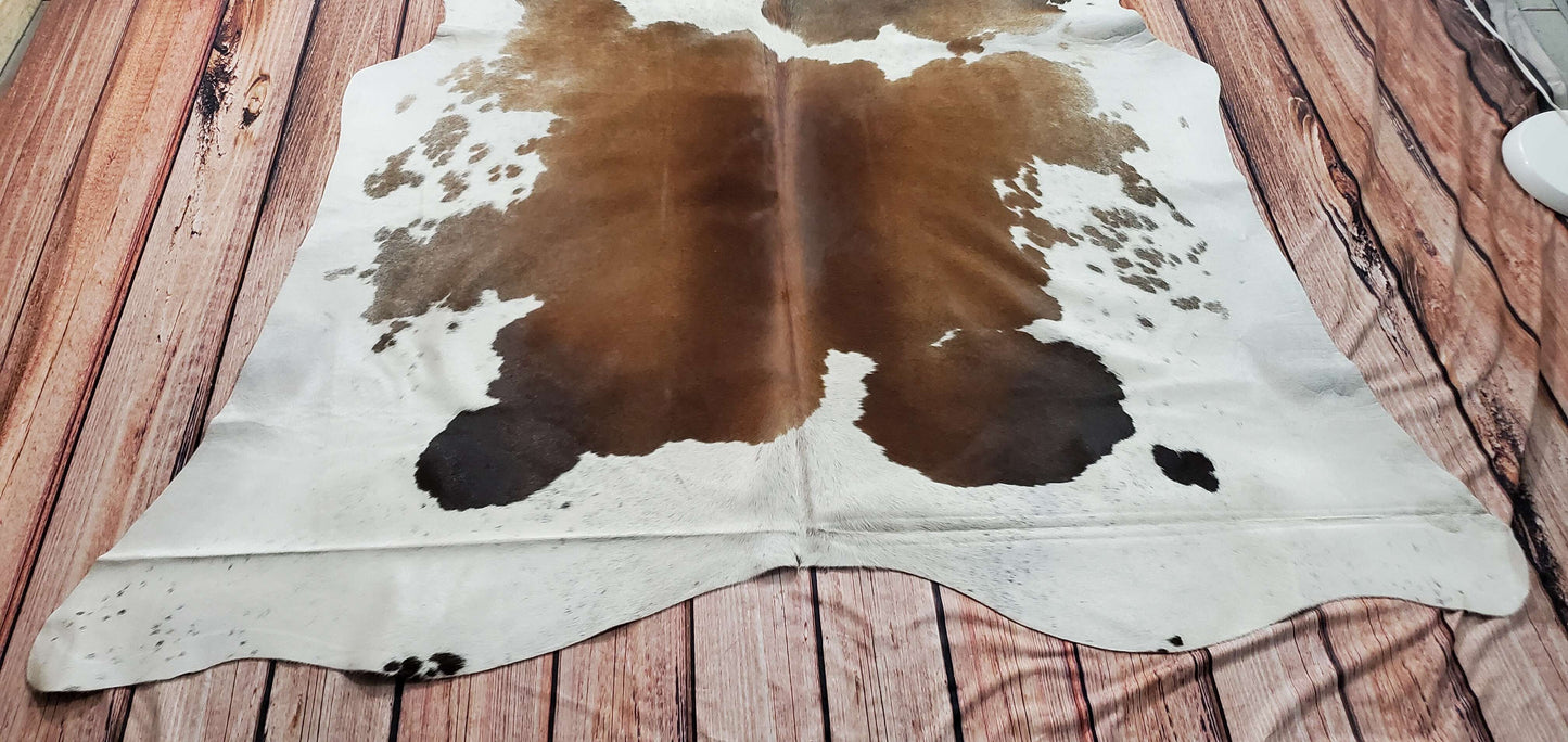 genuine chocolate tricolor cowhide rug 6.6ft x 5.9ft