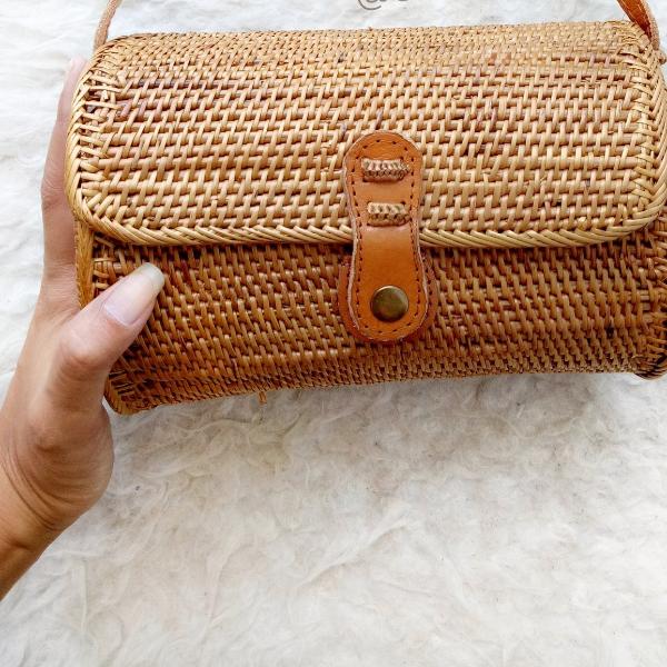 rattan purse for beach is one you should carry