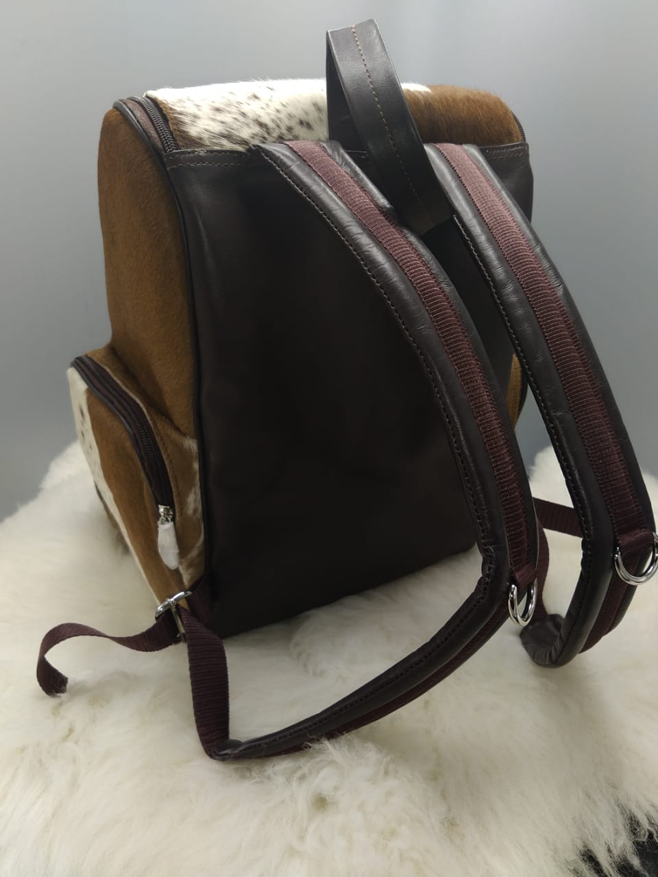 Love this custom made wild pony hair handbag, Look forward to having more like this one. Fast delivery and nice personal touch with western touch