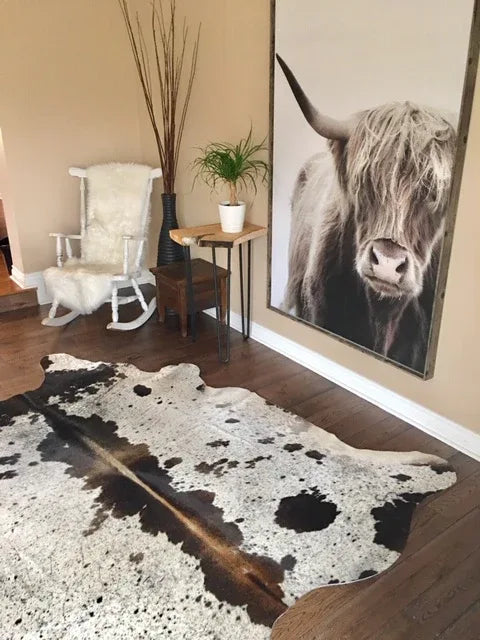 Stunning Natural Cowhide Rug Spotted 90 X 80 Inches