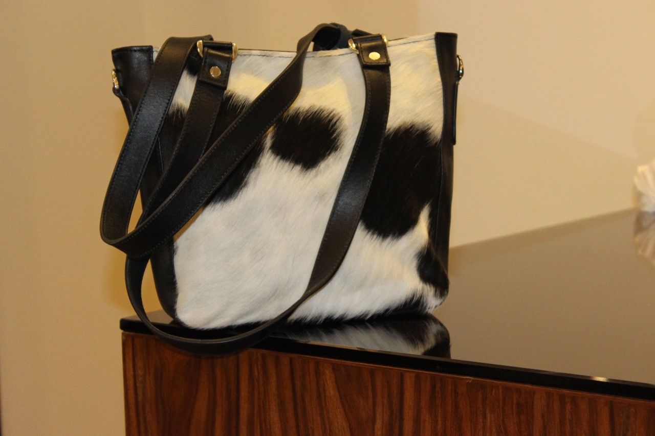 cowhide laptop messenger Bag