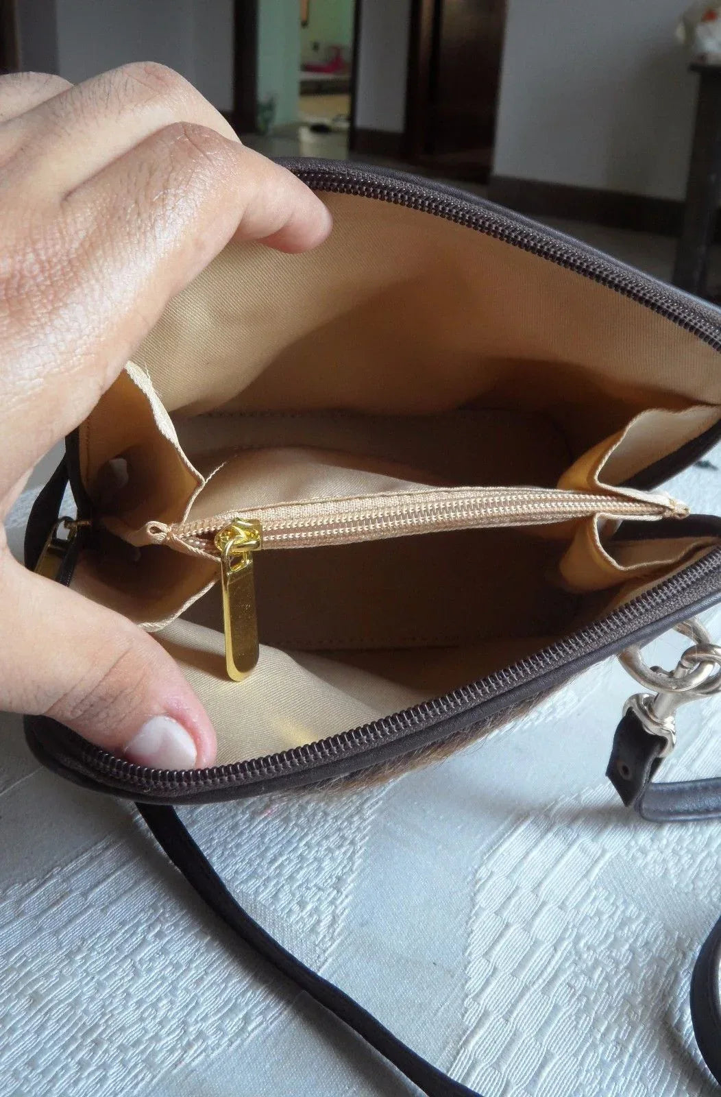 Cowhide sling shoulder purse